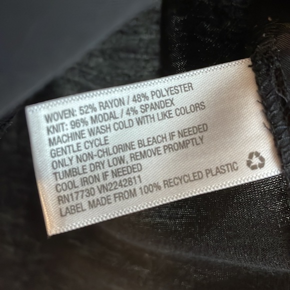 A New Day black pop over top - Picture 4 of 4